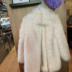 Veste, a été signalé par MEININGER Hotel Köln West utilisant iLost