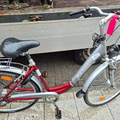 Bicicleta femenina, segons ha informat Gemeente Roermond mitjançant iLost