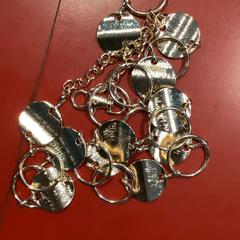 Necklace Gold, as reported by MEININGER Hotel Berlin Alexanderplatz using iLost