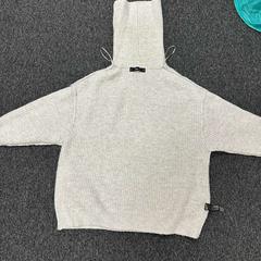 Genser Zara, som rapportert av DoubleTree by Hilton Rotterdam Centre ved bruk av iLost