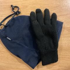 비니 & 장갑 Blauwe muts en zwarte handschoen, iLost를 사용하여 Gemeente Alkmaar에 보고됨