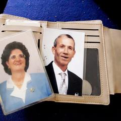 Beige portemonnee, ha sido reportado a iLost