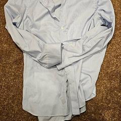 Blouse Lichtblauw geblokt، كما تم الإبلاغ عنه بواسطة Van der Valk Hotel Apeldoorn - De Cantharel عبر iLost