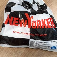 Tasje new yorker, ha sido reportado por Transdev Hoeksche Waard Goeree Overflakkee con iLost