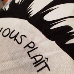 Taška Wit, jak nahlášeno Qbuzz Fryslân pomocí iLost