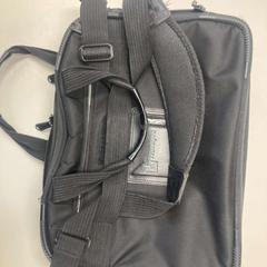 Tas Black, zoals gemeld door Ramada by Wyndham Amsterdam Airport Schiphol met iLost