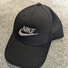 Baseball pet, gisa salatu by Pathé Helmond iLost erabiliz