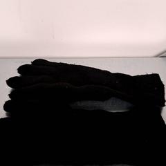 Gloves, as reported by Keolis Lund using iLost