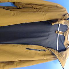 Jas Jas van de Decathlon, come riportato da Walibi Holland utilizzando iLost