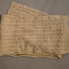 Tröja, rapporterat av Room Mate Bruno med iLost