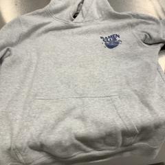 Maglione Grijs américaine today, come riportato da IKEA Haarlem utilizzando iLost