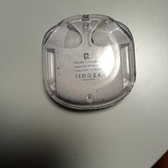 Draadloze oortjes Uniqear  Wit, zoals gemeld door Van der Valk Hotel Tiel met iLost