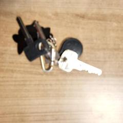 キーホルダー がiLostで Connexxion Noord Holland Noord Alkmaar によって報告されました