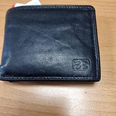 財布 Bus がiLostで Gemeente Roermond によって報告されました