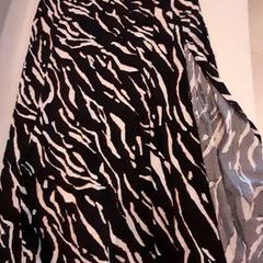 Skirt C&A, as reported by Van der Valk Hotel Schiphol using iLost
