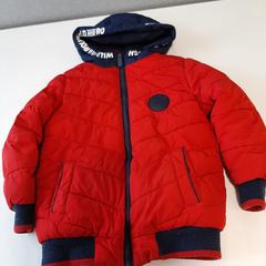 Jacke ROT, como reportado por Wilmering Brinkum utilizando o iLost