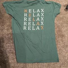 T-shirt Groen relax، كما تم الإبلاغ عنه بواسطة Van der Valk Hotel Apeldoorn - De Cantharel عبر iLost