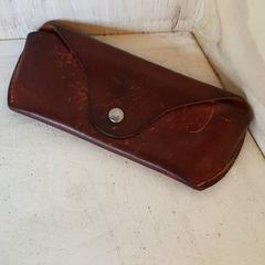 Pouzdro na brýle Leer, jak nahlášeno DierenPark Amersfoort pomocí iLost