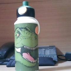 Parier sur groen, dino, a été signalé par Het Spoorwegmuseum utilisant iLost