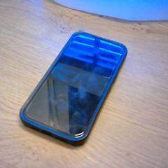 Mobiltelefon zwart iPhone, rapporterat av Bobbejaanland med iLost