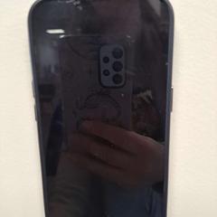 Smartphone zwart Apple, ha sido reportado por Regio Limburg - Leuven con iLost