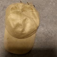 Klær - Baseballpet, som rapportert av Regio Oost-Vlaanderen ved bruk av iLost