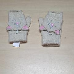 Luvas, como reportado por Arriva Oost-Brabant utilizando o iLost