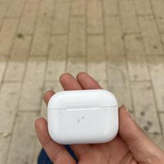 airpod case, amint azt az iLostnak jelentették.