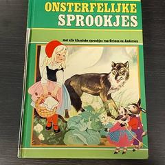 Hainbat Lees boek, gisa salatu by Centraal magazijn iLost erabiliz