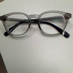 Lentes Gris transparent , bleu et blanc, segundo informou ilévia usando iLost