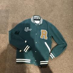 Chaqueta Groene bomber, ha sido reportado por Van der Valk Hotel Zwolle con iLost