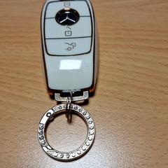 İLost kullanarak Gemeente Roermond tarafından bildirildiği gibi Araba anahtarı Wit Mercedes