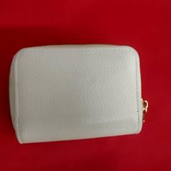 Pénztárca - SCHOONJANS, amint azt Centraal magazijn az iLost segítségével jelentette.