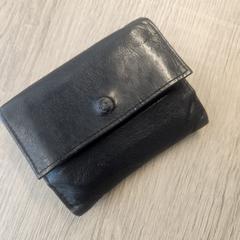 Zwart leren portemonnee, as reported to iLost