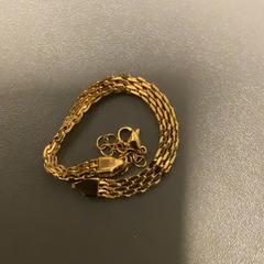 Armband Golden colour, zoals gemeld door MEININGER Hotel Copenhagen met iLost