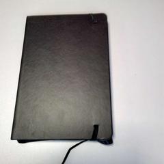 Quadern papier, segons ha informat Twisto mitjançant iLost