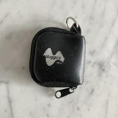 Gehoorbescherming op maat Pluggerz, gerapporteerd met iLost