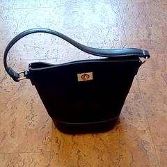 Väska - Handtas Cilissen, rapporterat av Regio Limburg - Leuven med iLost