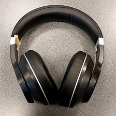 Elektronika - Koptelefoon, zgłoszono przez Centraal magazijn przy użyciu iLost