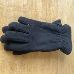 إكسسوارات الملابس Zwart، كما تم الإبلاغ عنه بواسطة Hortus عبر iLost