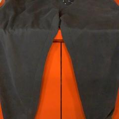 İLost kullanarak MEININGER Hotel Bordeaux Gare Saint-Jean tarafından bildirildiği gibi Sweatpants