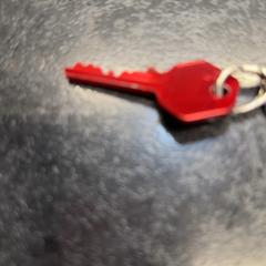 Clave, segundo informou Rotterdam The Hague Airport usando iLost