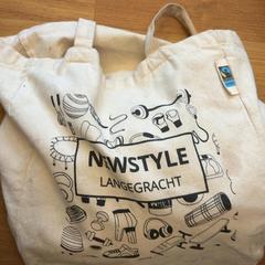 トートバッグ がiLostで HTM によって報告されました