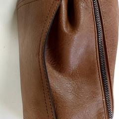 가방 - handtas, iLost를 사용하여 Regio Antwerpen - Brussel에 보고됨