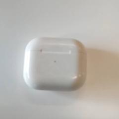 Elettronica - Draadloze oortjes, come riportato da Centraal magazijn utilizzando iLost