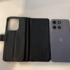 Mobiele telefoon Motorola, zoals gemeld door Gemeente Amsterdam - Bureau Gevonden Voorwerpen met iLost