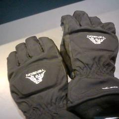 Luvas handchoenen, segundo informou SnowWorld Landgraaf usando iLost