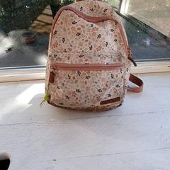 Backpack Roze blaadjes, as reported by DierenPark Amersfoort using iLost
