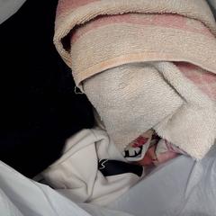 Nappe & Vêtements, a été signalé par Inntel Hotels Amsterdam Centre utilisant iLost