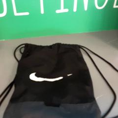 Taška Zwarte tas, ako bolo nahlásené Diergaarde Blijdorp pomocou iLost